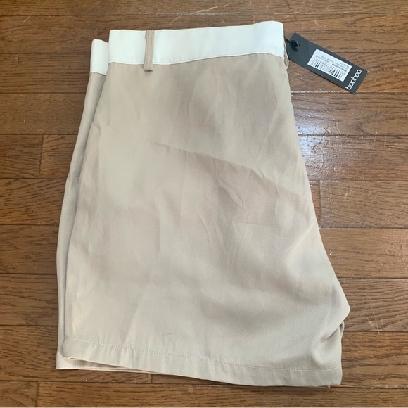 Boohoo Womens Contrast Waist Tailored Short | US 10, UK 14 | Beige NEW - Picture 6 of 14